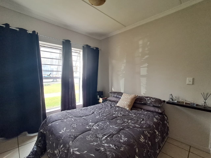 To Let 2 Bedroom Property for Rent in Kraaifontein East Western Cape
